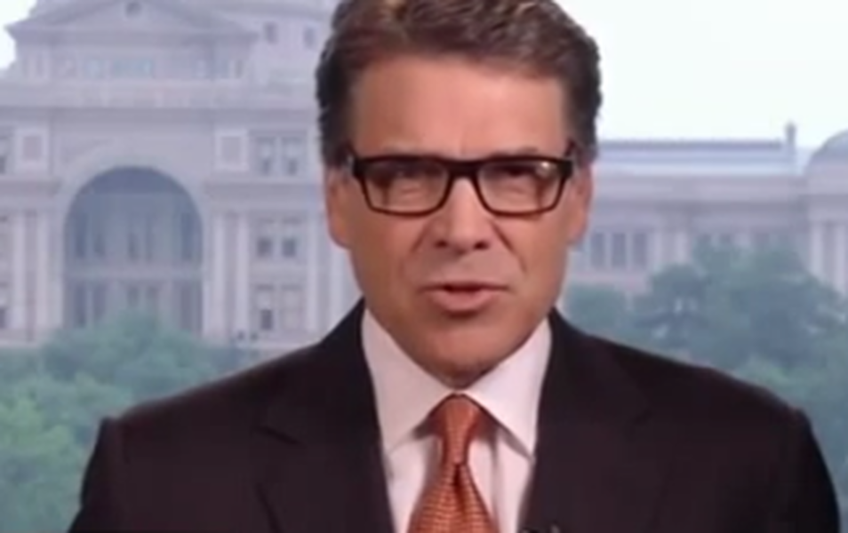 Rick Perry defends conspiracy theory blaming Obama for immigration surge