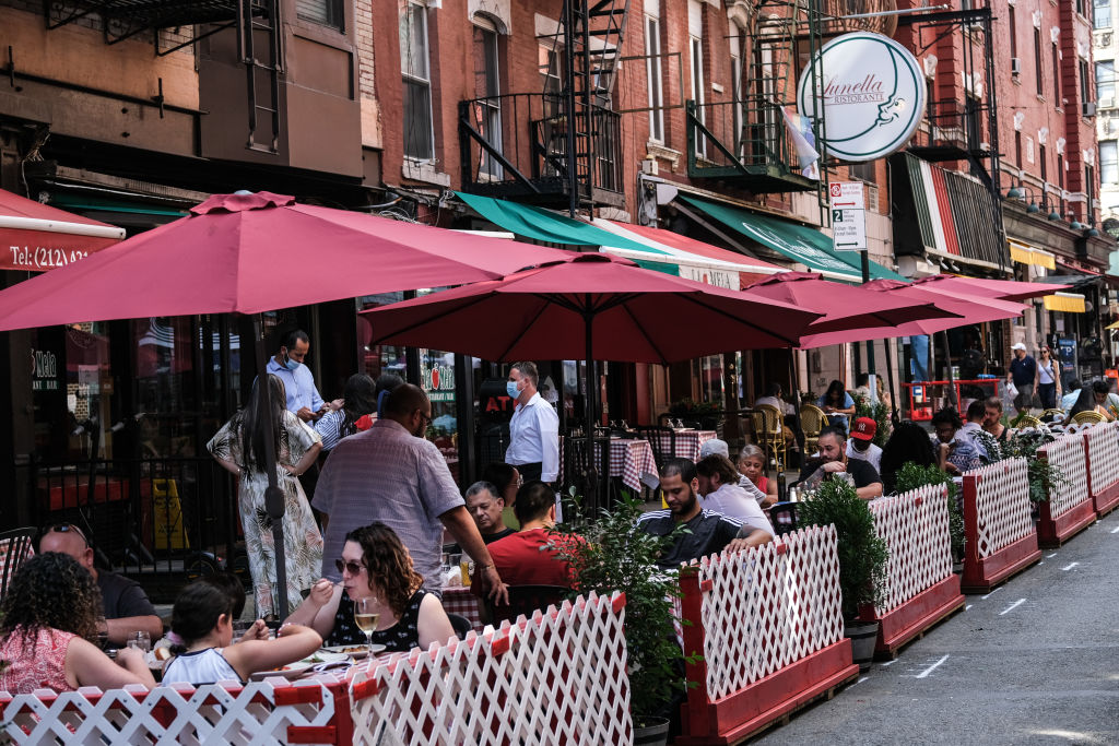 Outdoor dining in New York City.