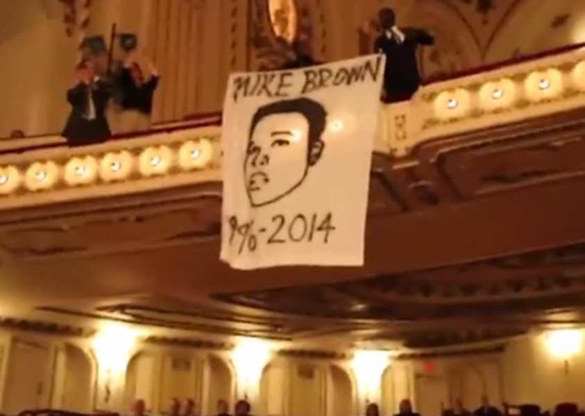 Watch protesters crash the St. Louis Symphony to sing &#039;Justice for Mike Brown&#039;