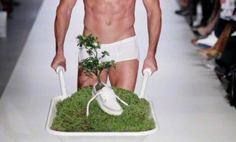 Tree-sprouting shoes from Dutch designer OAT were shown off at the Green Fashion Awards runway by &quot;Adam&quot; and &quot;Eve.&quot;