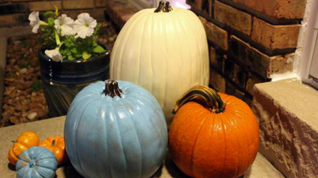 Teal pumpkins will signal a safe Halloween stop for kids with food allergies