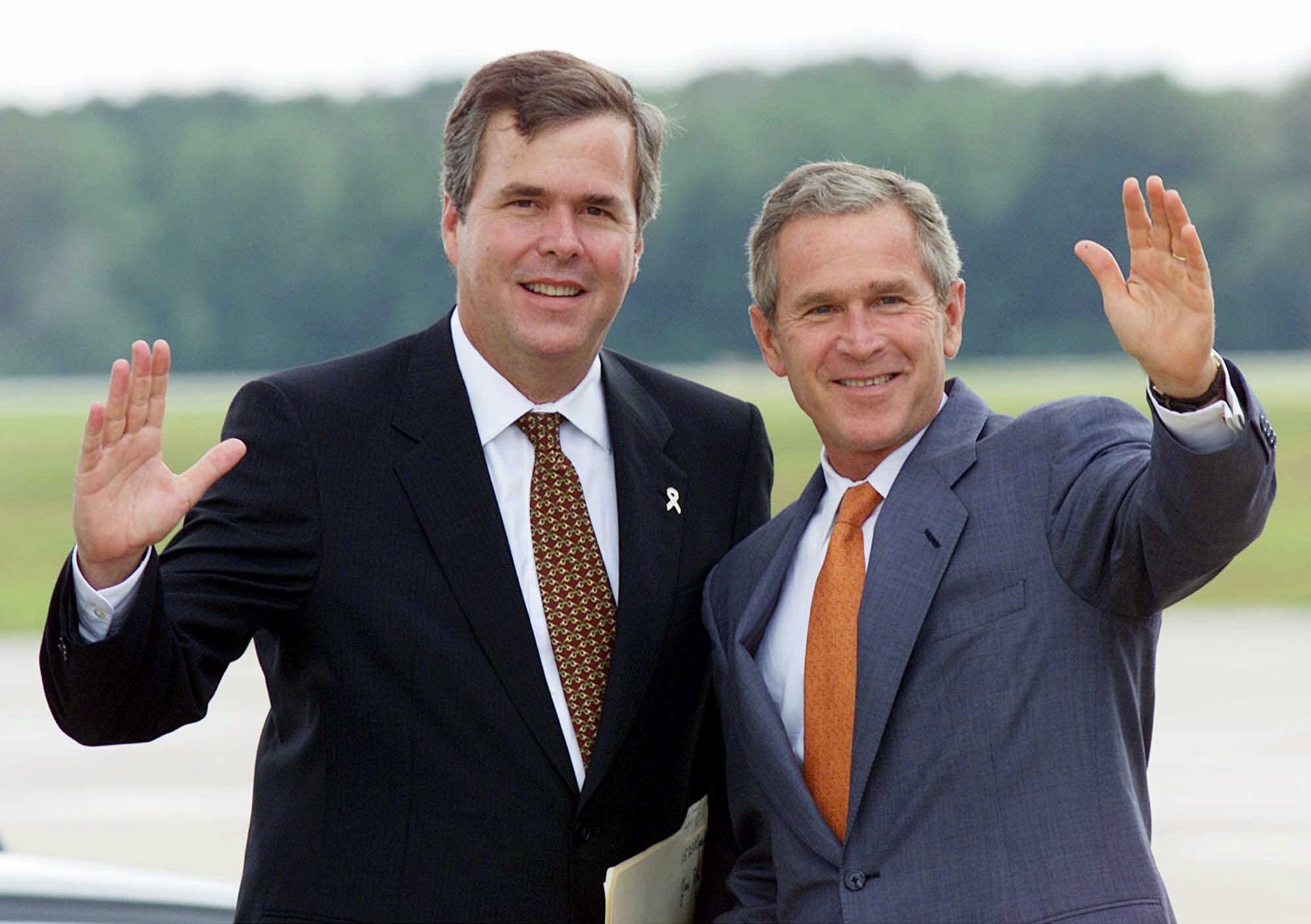 Jeb and George Bush in 2001.