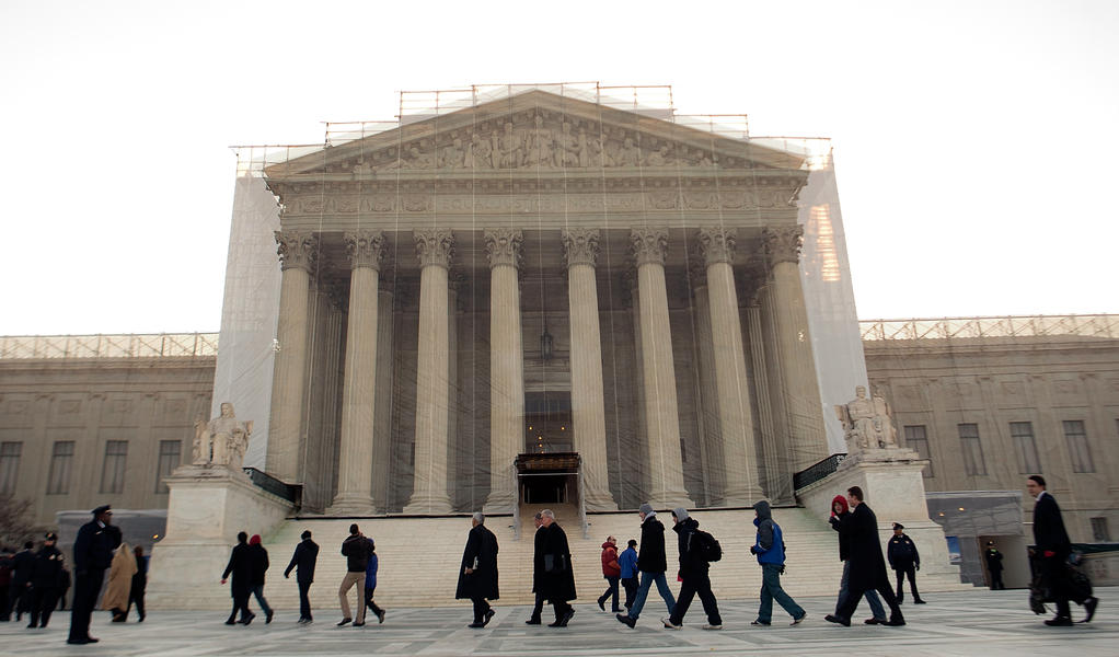 Supreme Court slightly curtails president&#039;s recess appointment power