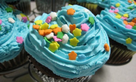 Two 13-year-old boys selling cupcakes attracted police attention; neither were arrested, but one was brought to tears.