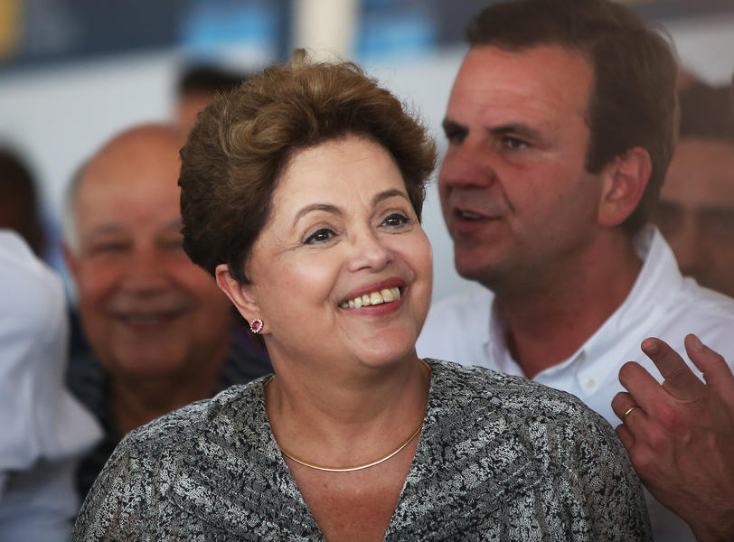 Brazilian President Dilma Rousseff wins plurality in re-election bid, but will face runoff vote