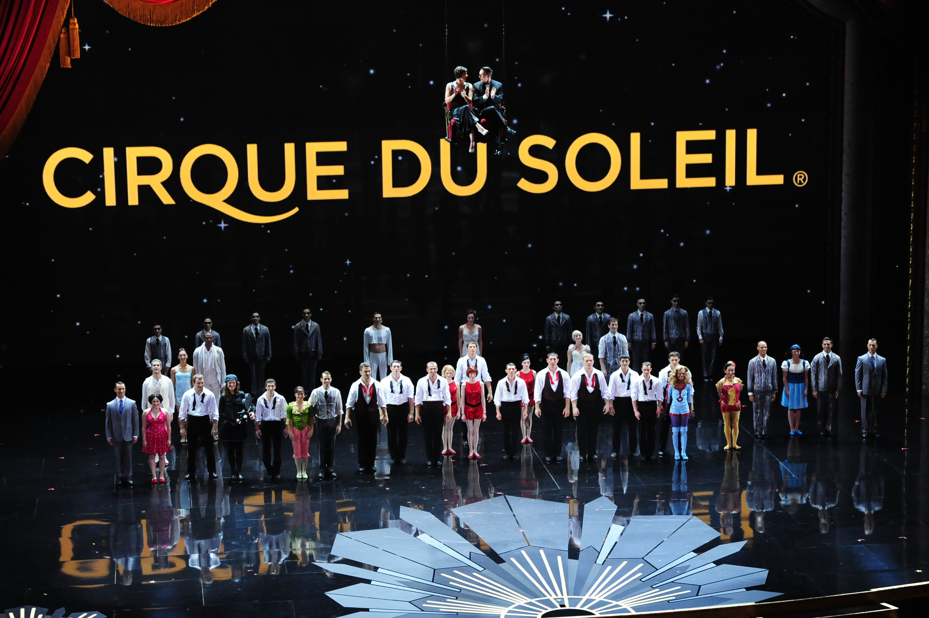 Cirque du Soleil performers at the 2012 Academy Awards.