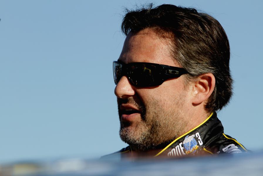 Tony Stewart won&#039;t be charged for the death of another driver
