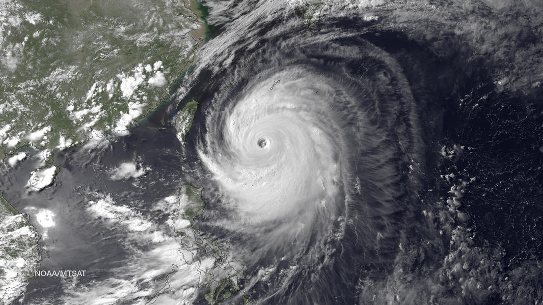 Super typhoon hits Japanese islands