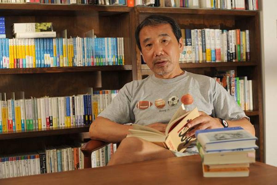 Haruki Murakami is launching an advice column
