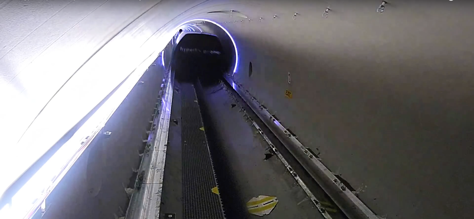Hyplerloop pod in tunnel.