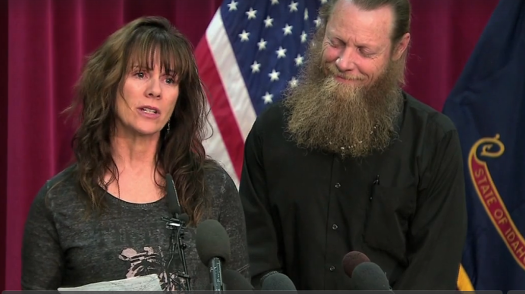 Watch Sergeant Bergdahl&#039;s parents tearfully speak about his return