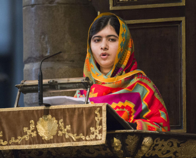 Malala Yousafzai tells kidnapped Nigerian girls to &#039;never lose hope&#039;