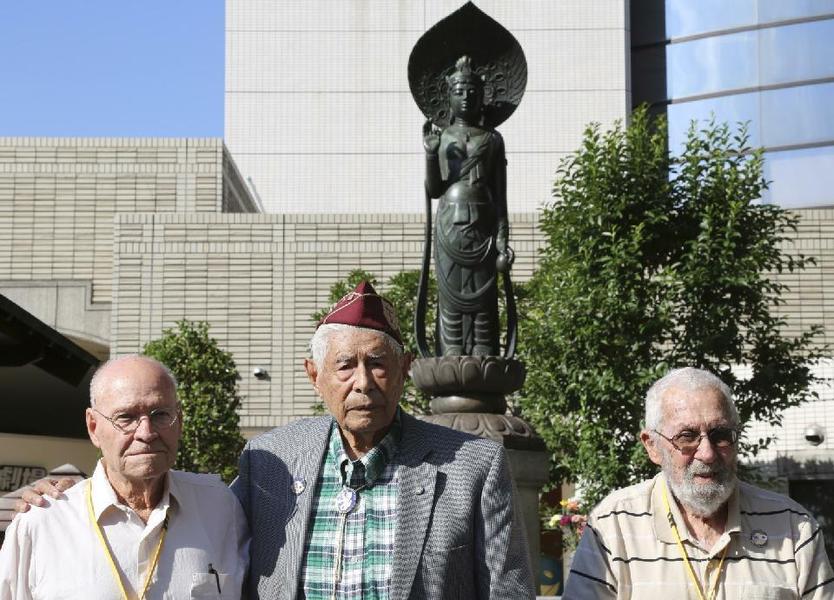 American WWII POWs return to Japan after 70 years