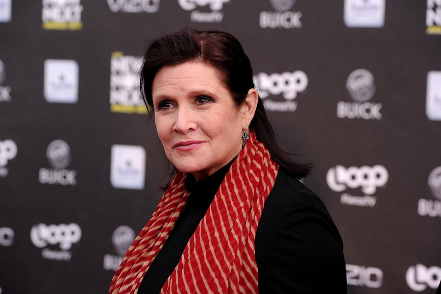 Carrie Fisher was forced to lose 35 pounds before she could play Princess Leia again