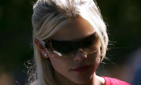 Tiger&#039;s now ex-wife Elin Nordegren could receive anywhere from $100 million to $500 million in the divorce settlement. 