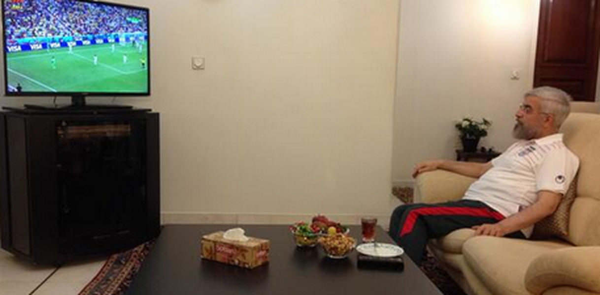 Iran&#039;s president tweets a photo of the most depressing World Cup viewing party ever