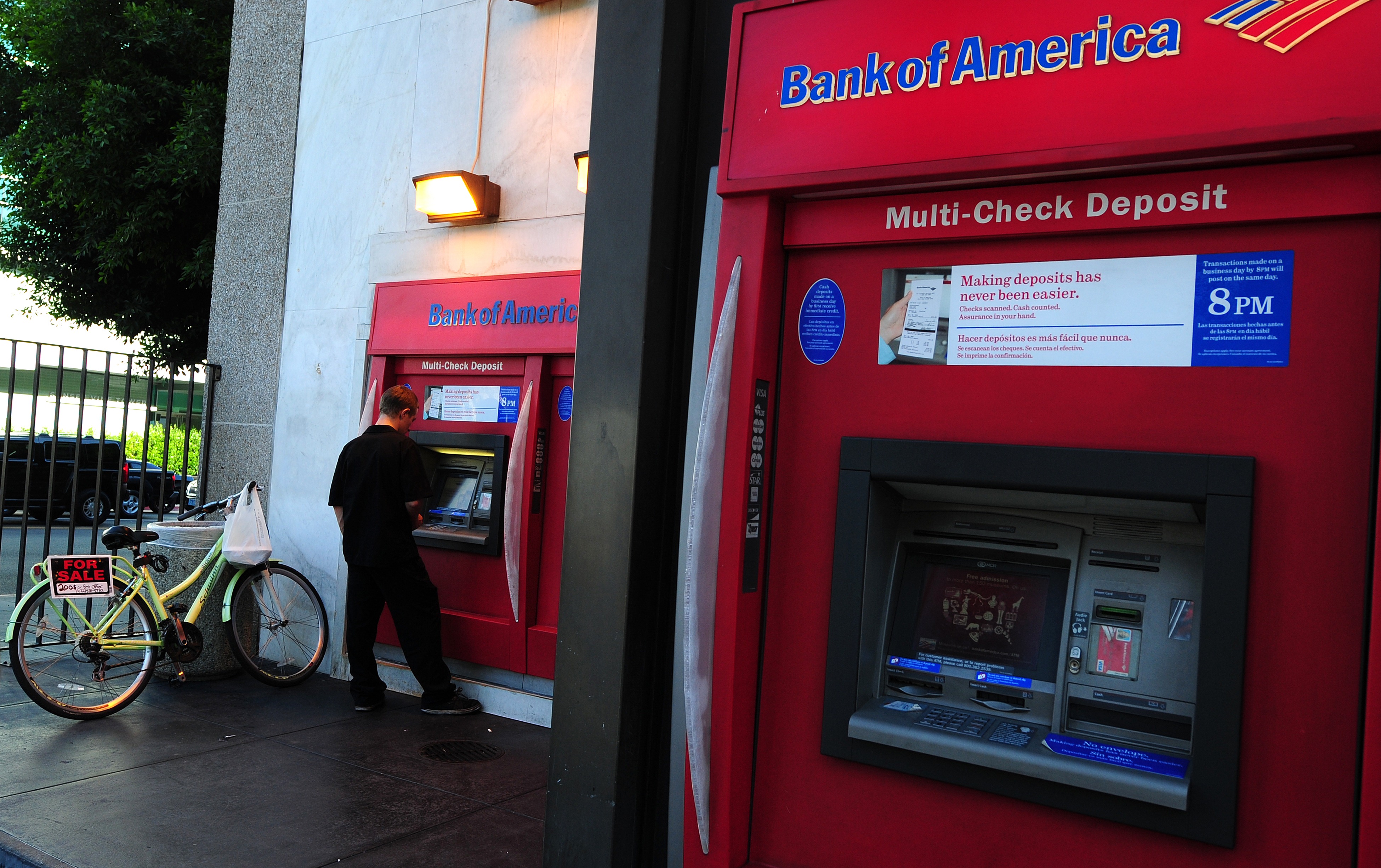 Bank of America is shutting down a free checking option