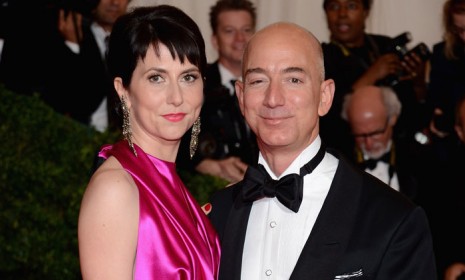 Amazon founder Jeff Bezos and his wife MacKenzie 