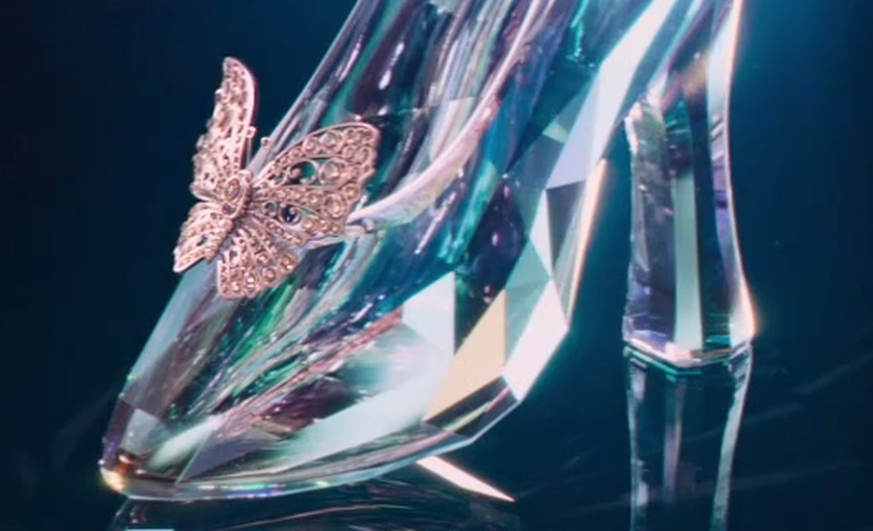 Watch the first teaser for Disney&#039;s live-action Cinderella remake