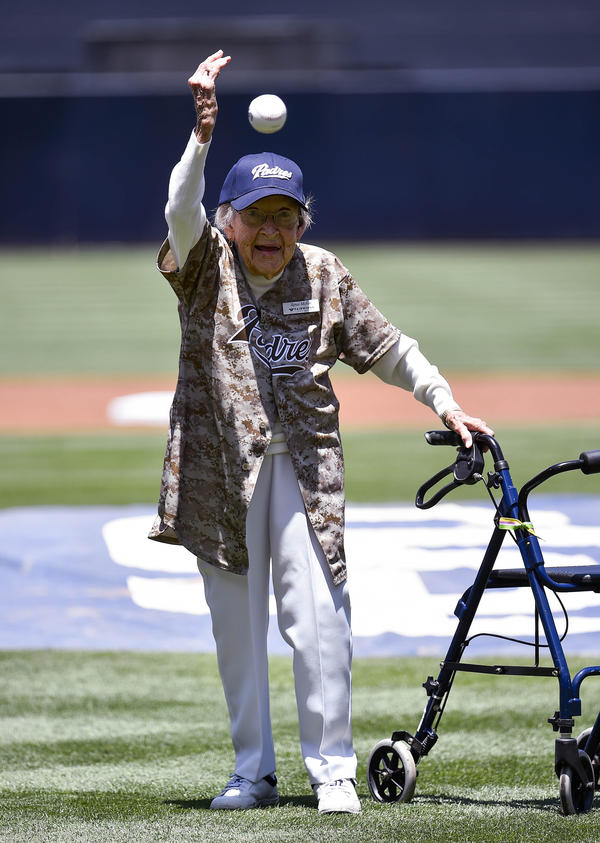 Agnes McKee, 105, makes throwing the first pitch at a Padres game look like no big deal