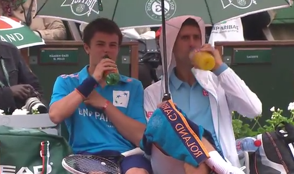 Watch Novak Djokovic become best friends with a French Open ball boy