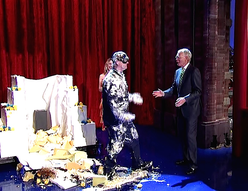 Bill Murray makes his final entrance on Late Show