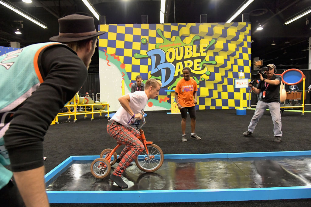 A Double Dare obstacle course at Vid Con.