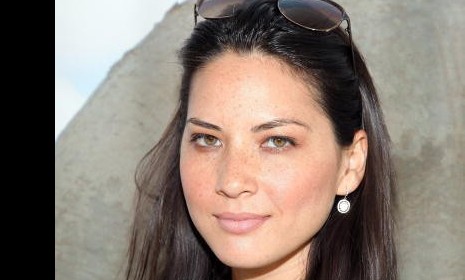 The Daily Show&#039;s Olivia Munn: Not the right kind of comedienne, according to Jezebel