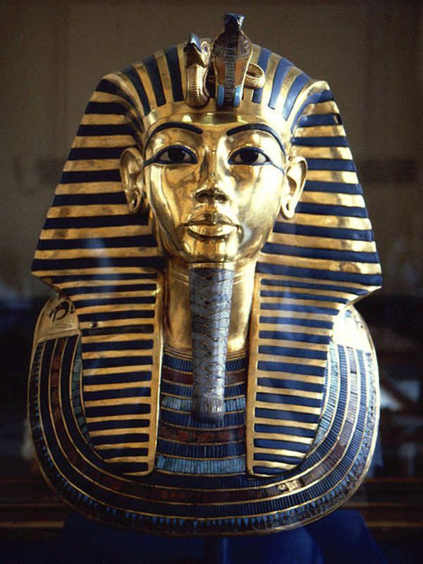 Scientists reveal that King Tut had &#039;feminine hips&#039; and an overbite, thanks to inbreeding