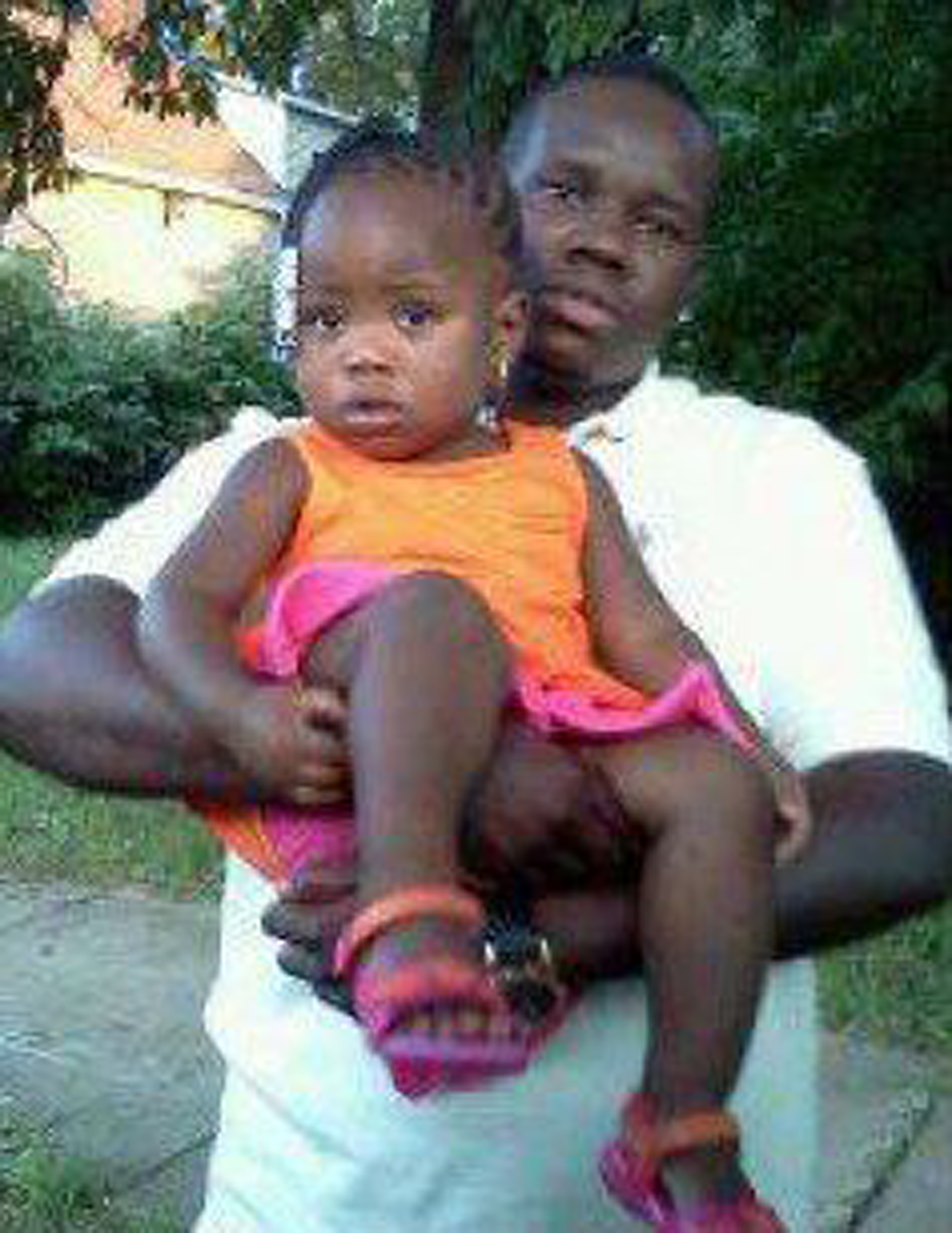 Anthony Lamar Smith and his daughter.