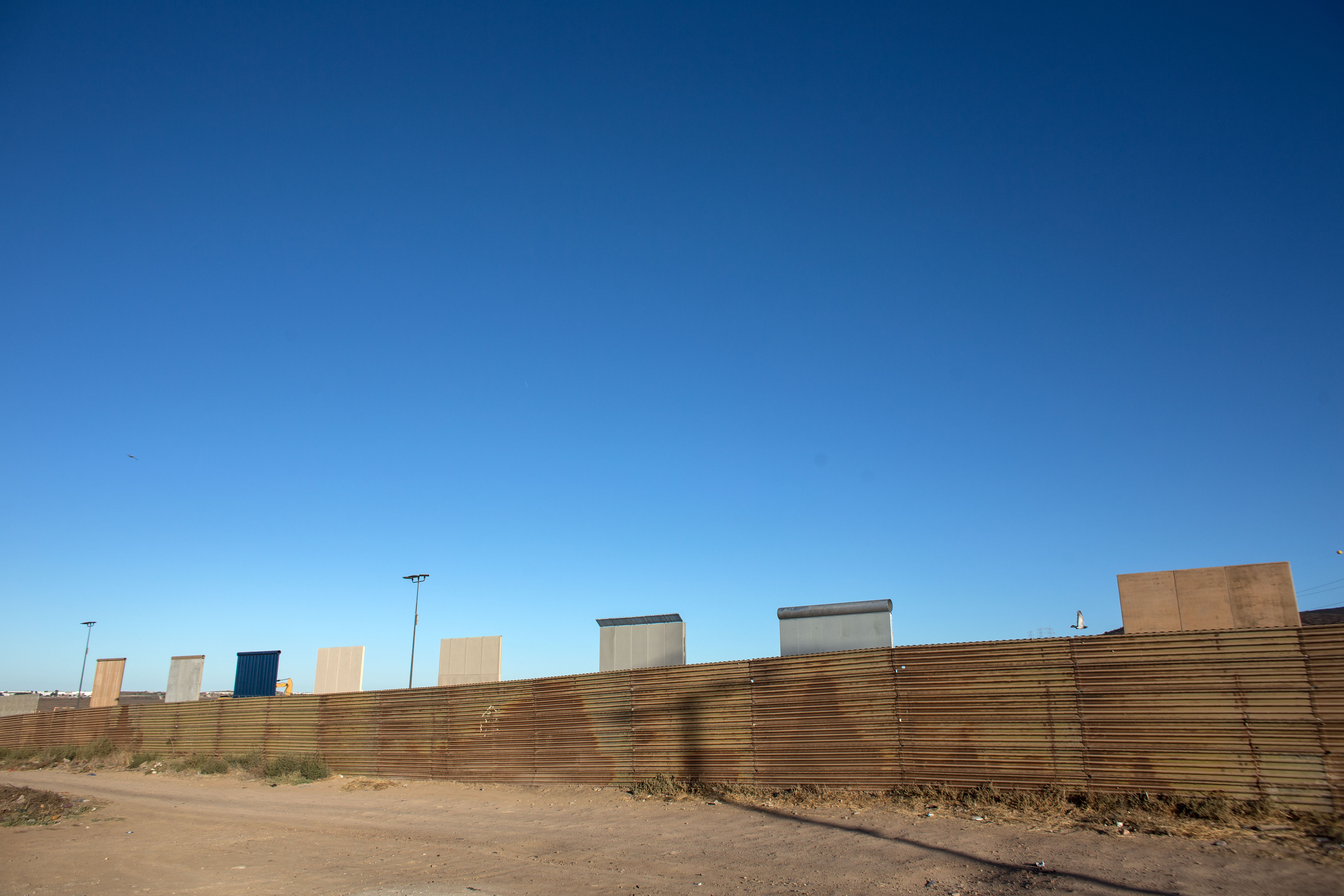 A prototype of Trump&#039;s border wall on the Mexican border