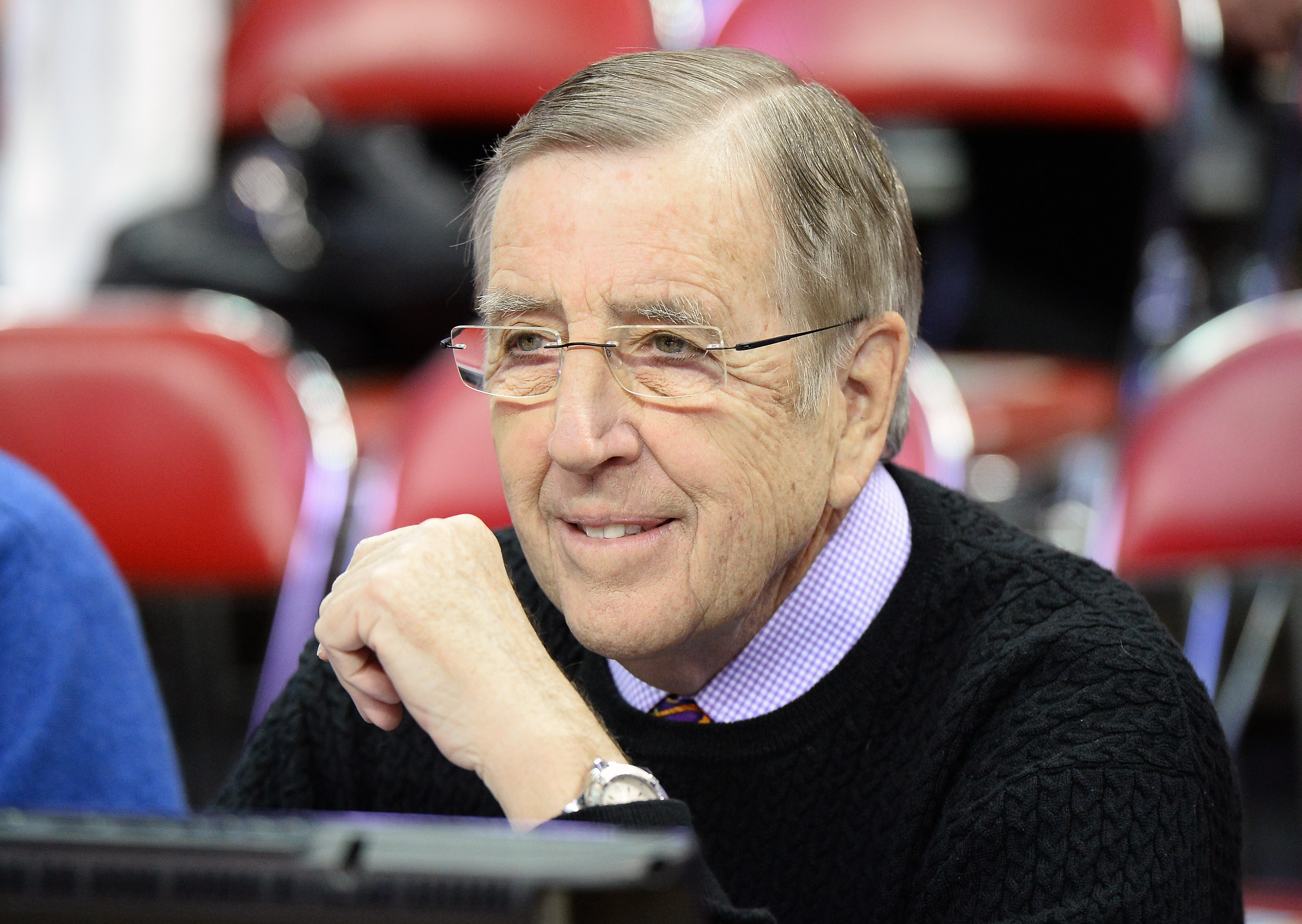 Brent Musburger on young female fans: &#039;I am pleased with this selection. Oh yeah.&#039;