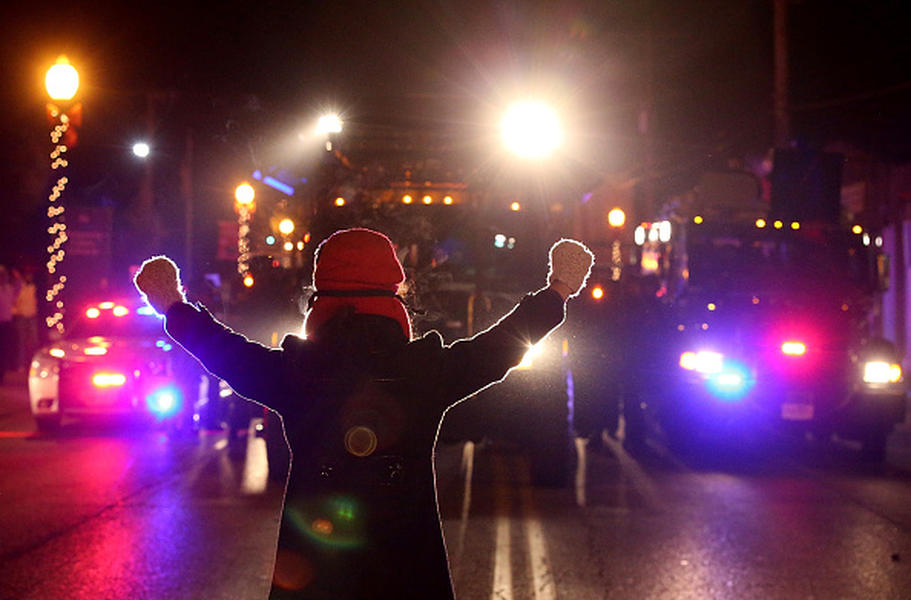 Across the U.S., mostly peaceful Ferguson protesters take to the streets