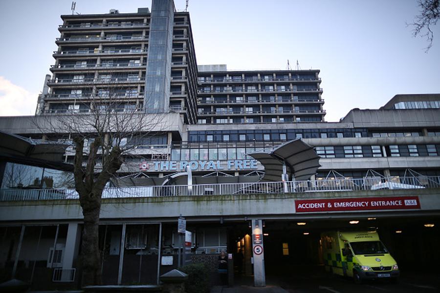 British hospital reports nurse diagnosed with Ebola is in critical condition