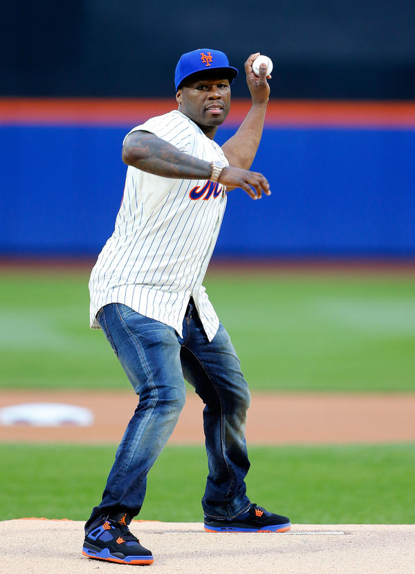 50 Cent throws unbelievably bad first pitch at Mets game
