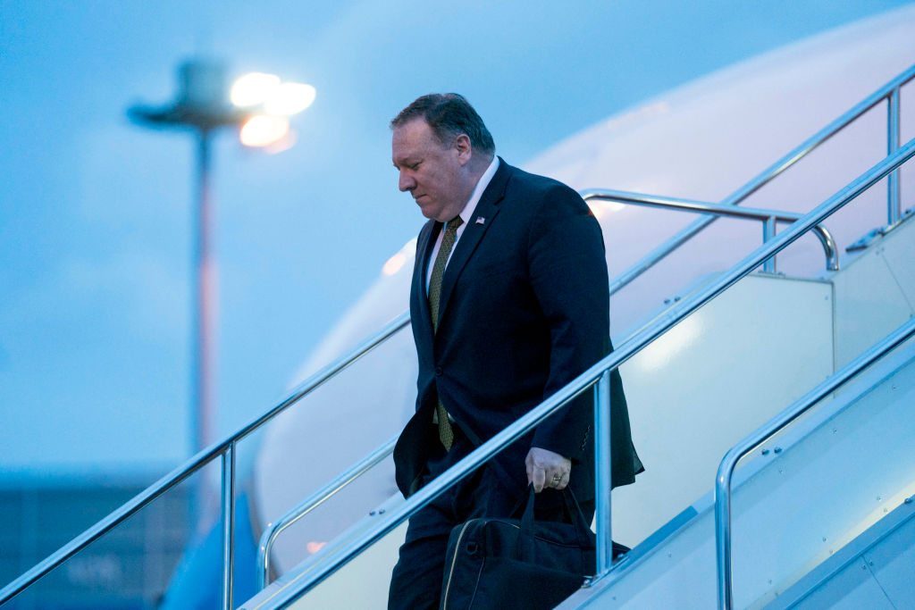 Mike Pompeo arrives in Japan from North Korea