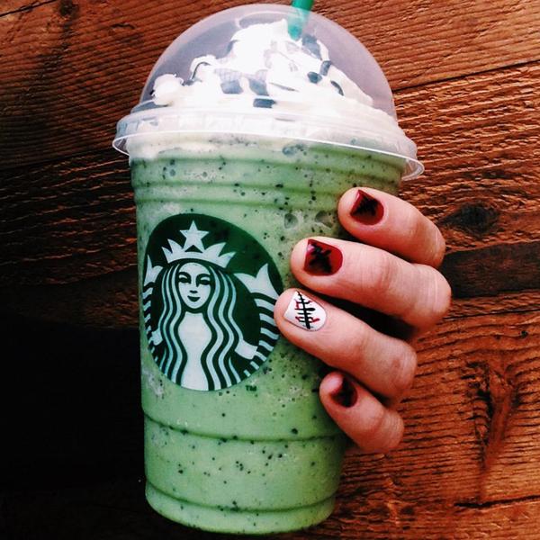 Starbucks is offering this green monstrosity just for Halloween