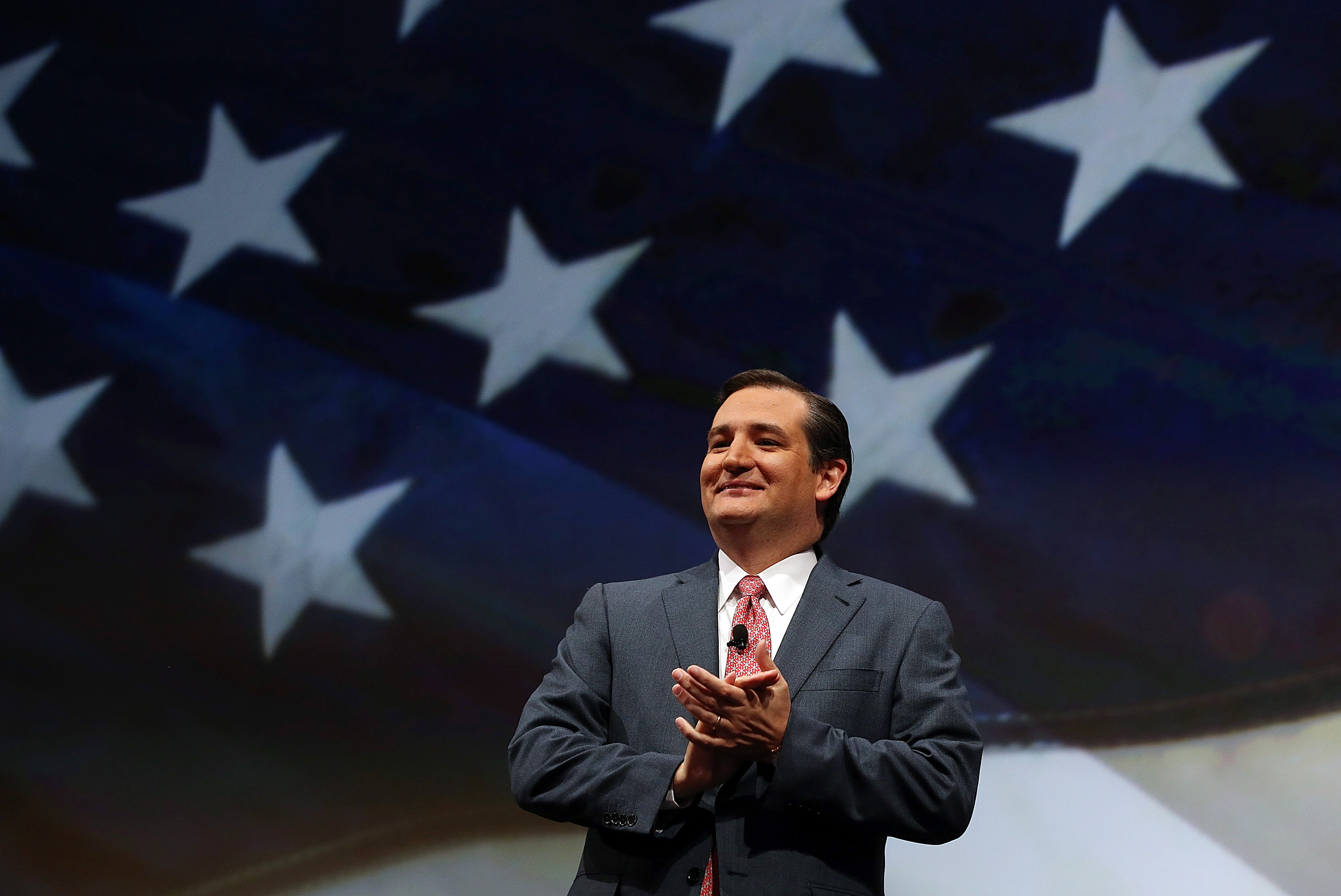 Ted Cruz can pin Marco Rubio&#039;s past against him to win over the republicans.