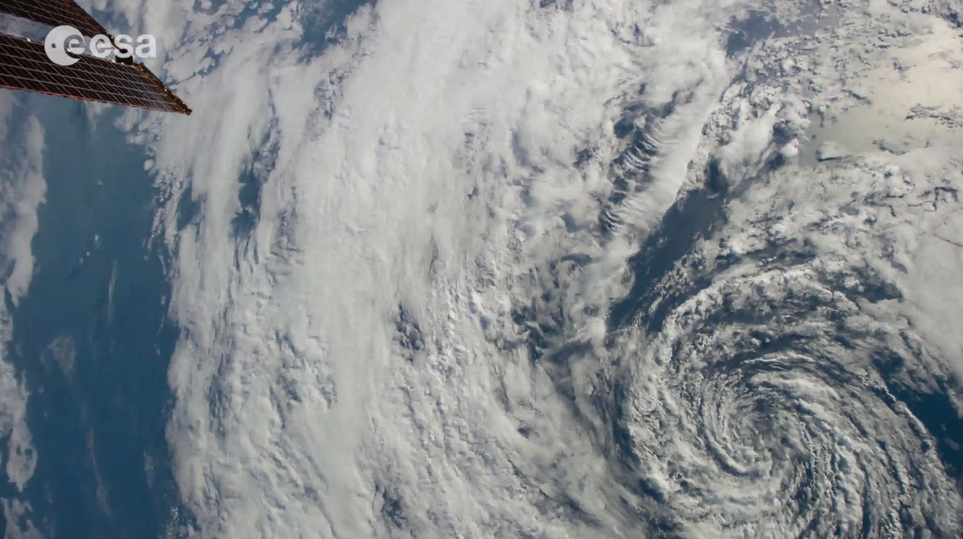 This gorgeous timelapse video shows the Earth from space