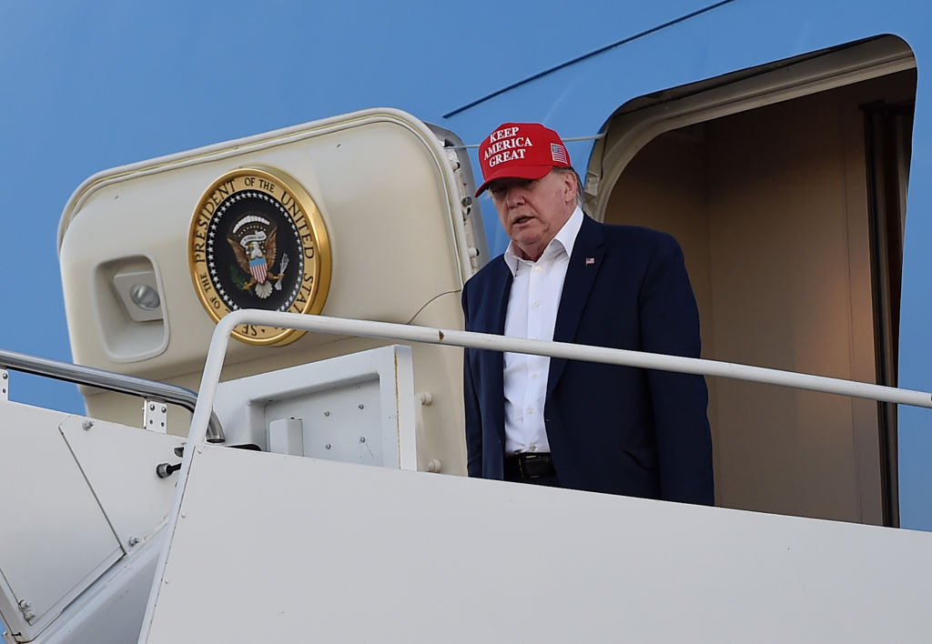Trump returns from Florida on Air Force One