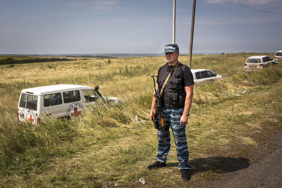 MH17 crash investigators turn back amid heavy fighting in Ukraine