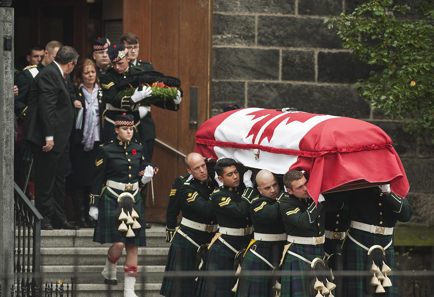 Canadian public donates to families of soldiers killed in last week&#039;s terrorist attacks