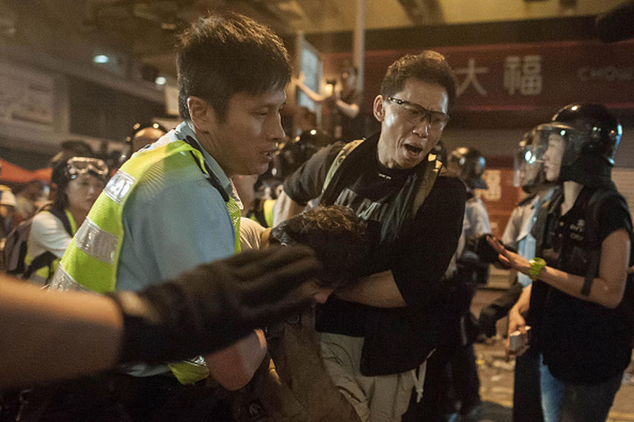 Hong Kong police arrest protest leaders