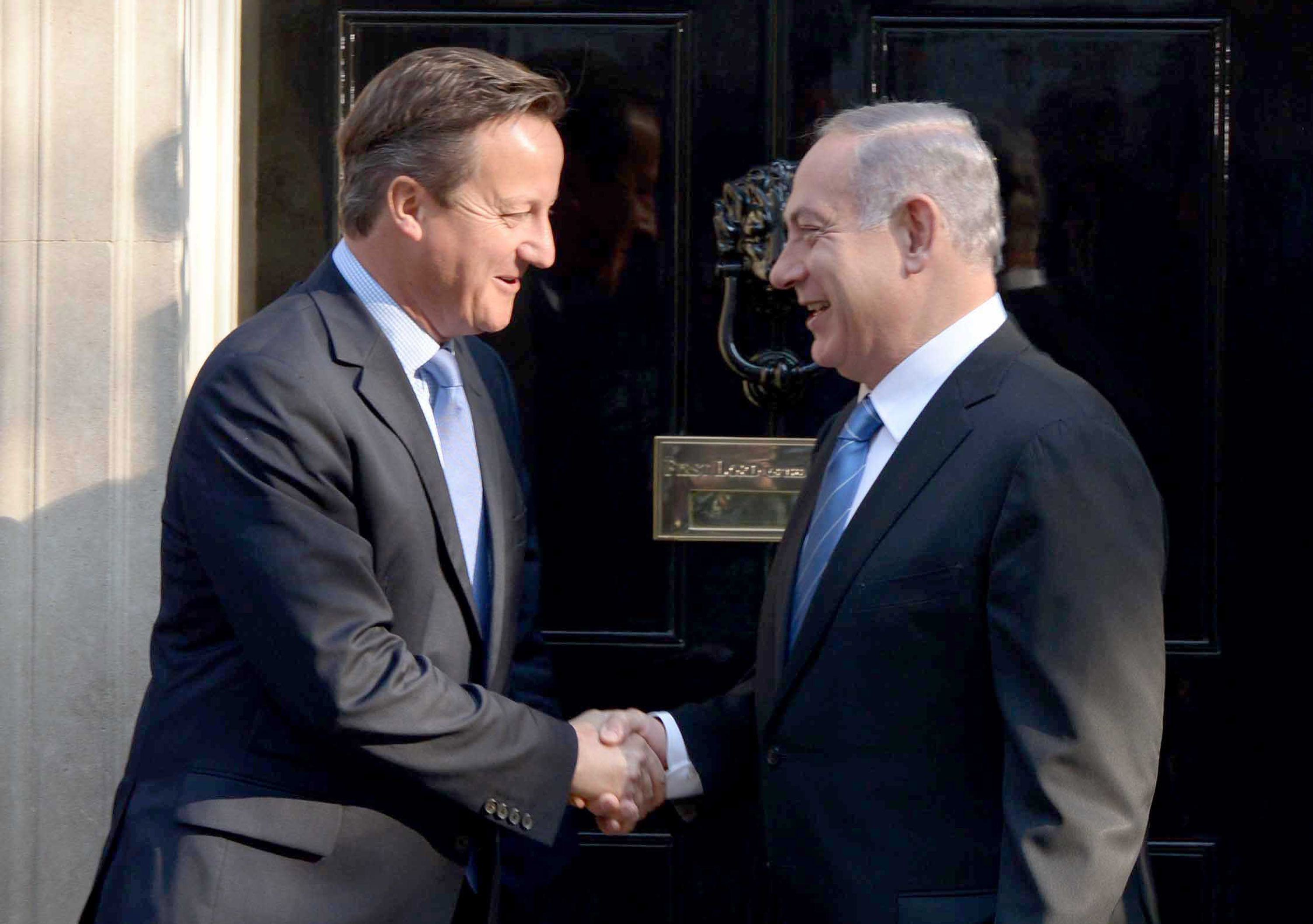 Isarel&#039;s Benjamin Netanyahu and Britain&#039;s David Cameron
