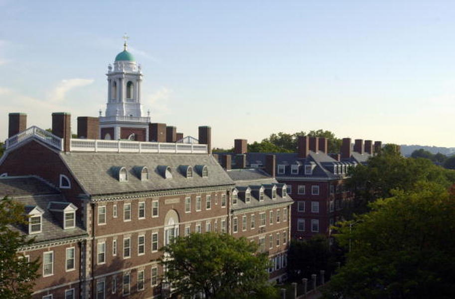 Harvard students, affiliates receive bizarre death threats via email
