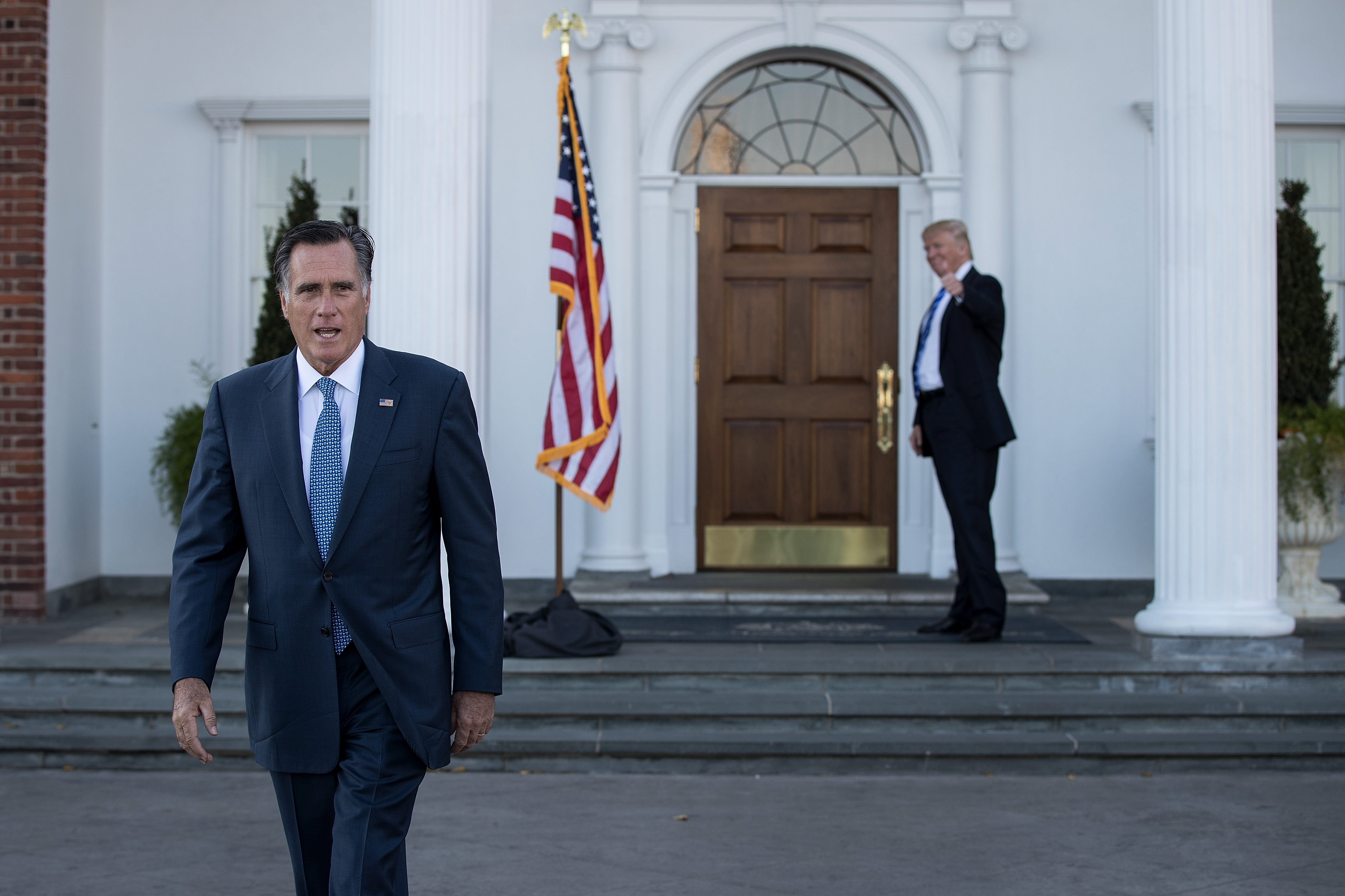 Mitt Romney leaves Donald Trump at his New Jersey golf course in November 2016.