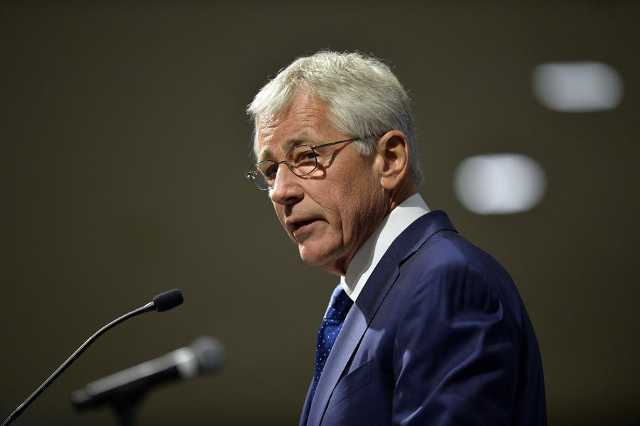 Chuck Hagel is open to reviewing military&#039;s ban on transgender people