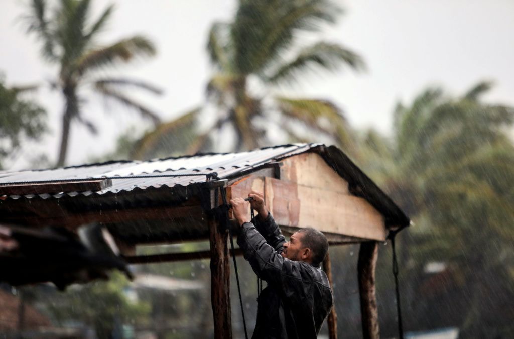 Honduras prepares for Hurricane Eta