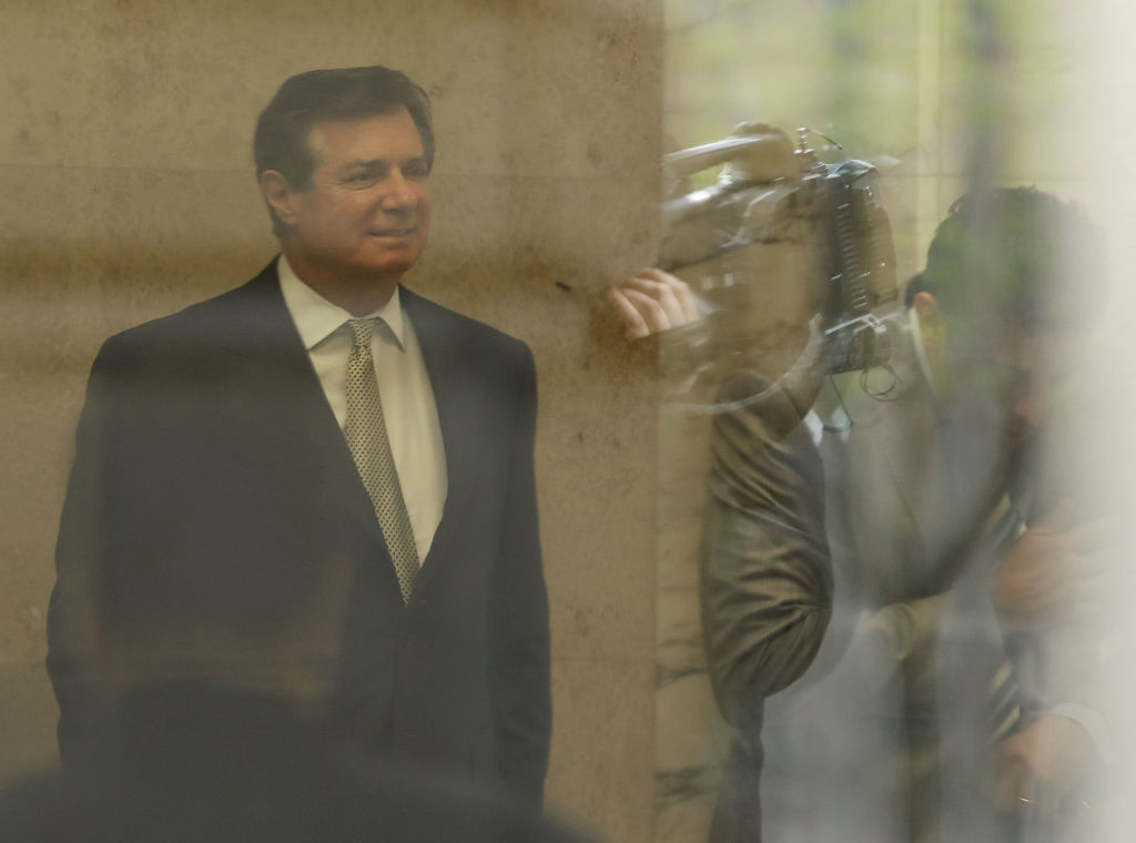 Paul Manafort appears in court