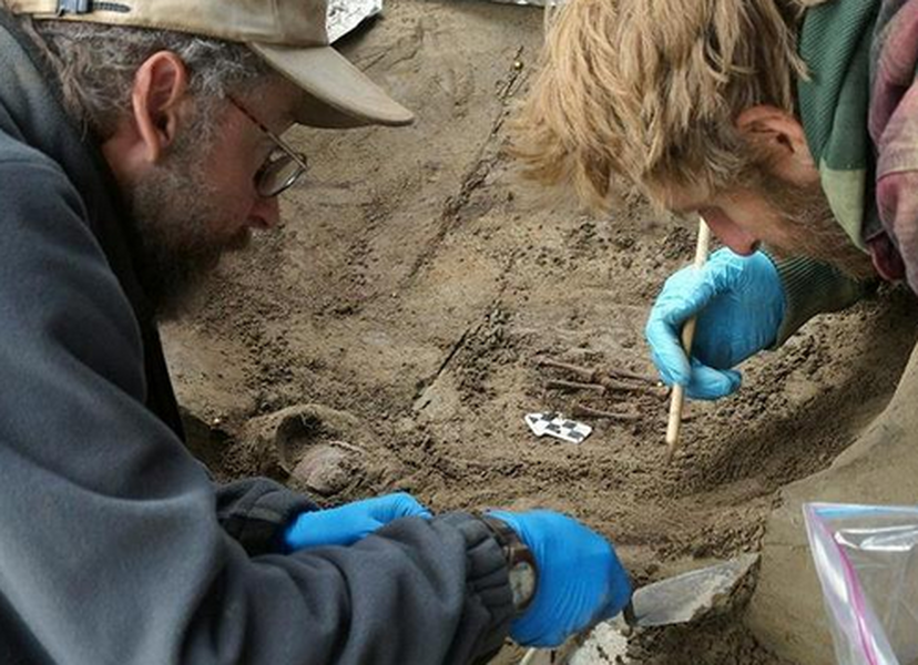 Archaeologists uncover remains of children from Ice Age